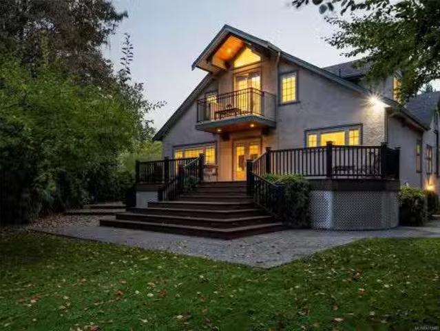 House for sale in Saanich, British Columbia