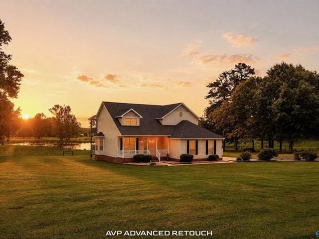 House for sale in Hillsboro, Alabama