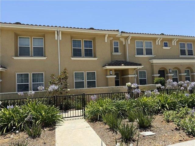 Townhouse for sale in Simi Valley, California