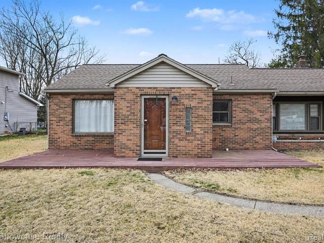 House for sale in West Bloomfield, Michigan
