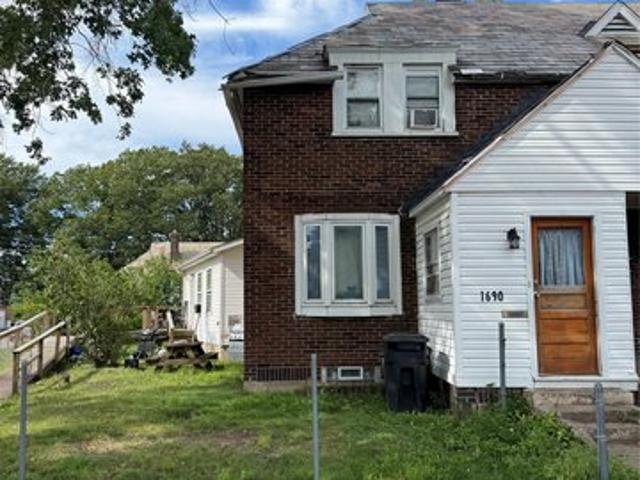 Townhouse for sale in Erie, Pennsylvania