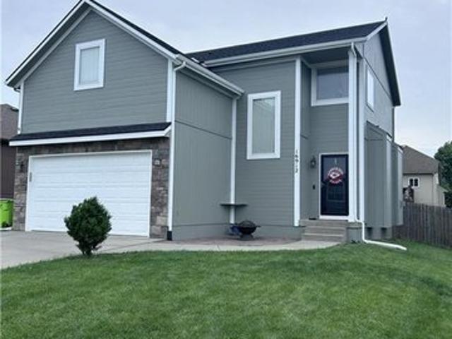 House for sale in Belton, Cass County