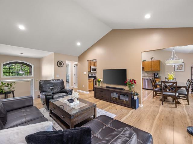 Condo for sale in Macomb