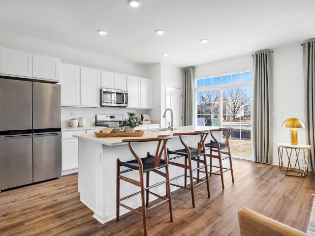 Townhouse for sale in Aurora, Illinois