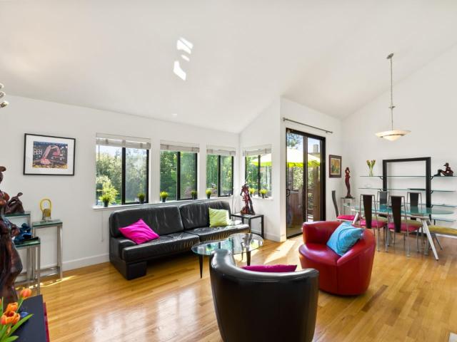 Townhouse for sale in Mountain View Townhouse for sale in Mountain View