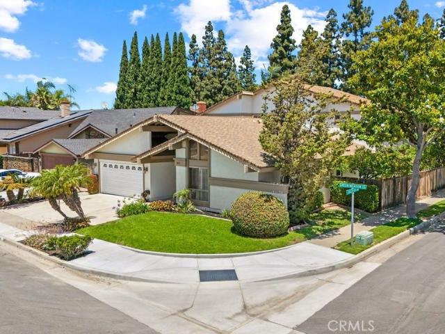 House for sale in Tustin
