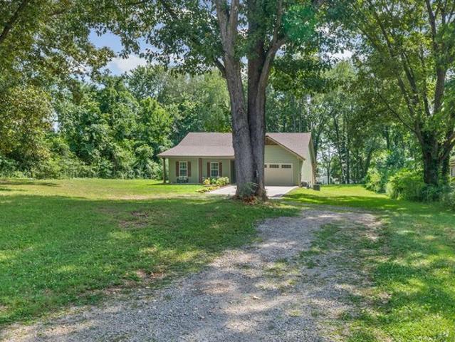 House for sale in Fort Campbell, Kentucky