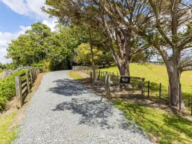 House for sale in Kawau Island
