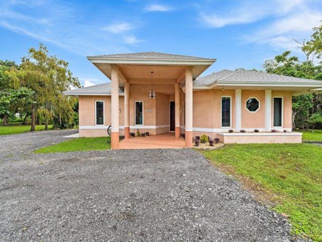 House for sale in Loxahatchee Groves, Palm Beach County