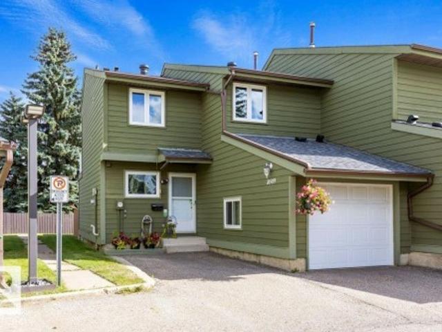 Townhouse for sale in Wedgewood, Alberta