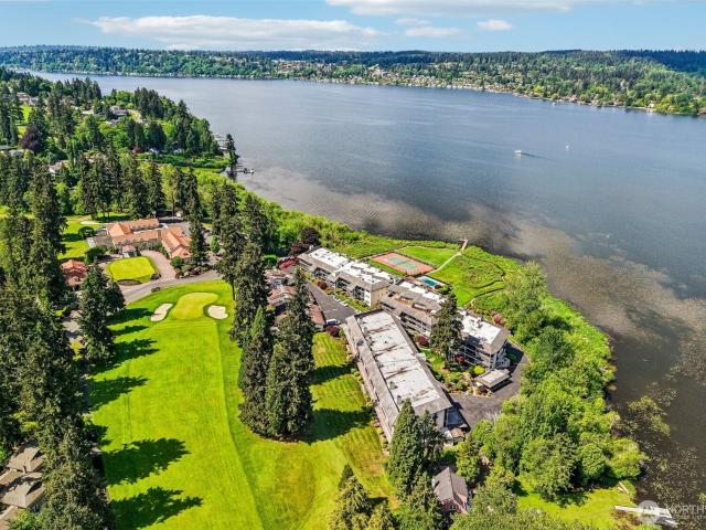 Condo for sale in Kenmore, Washington
