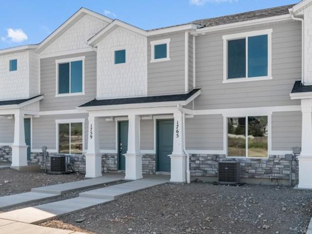 Townhouse for sale in Tooele, Utah