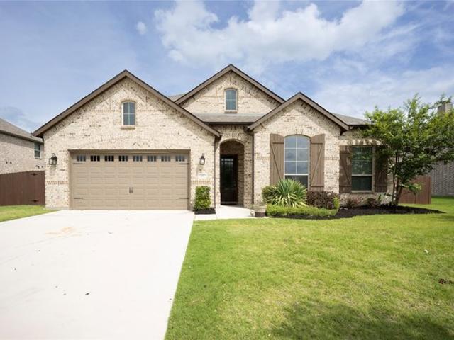 House for sale in Ellis, Texas