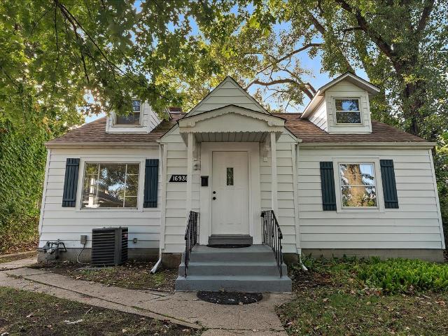 Property for sale in Hazel Crest, Illinois