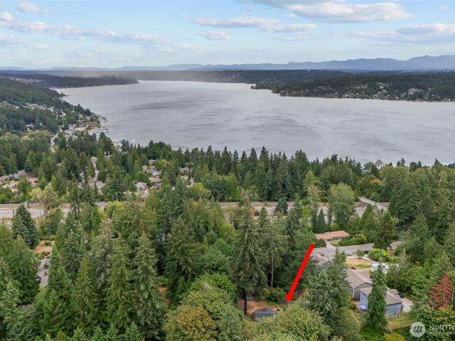 House for sale in Cougar Hills, Bellevue