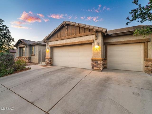 House for sale in Vail, Arizona