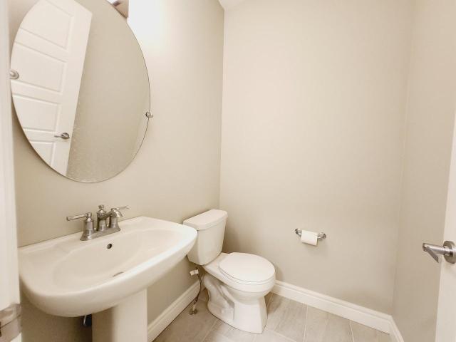 Apartment for rent in Wedgewood, Alberta
