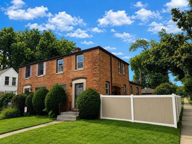 Townhouse for sale in Des Plaines, Illinois