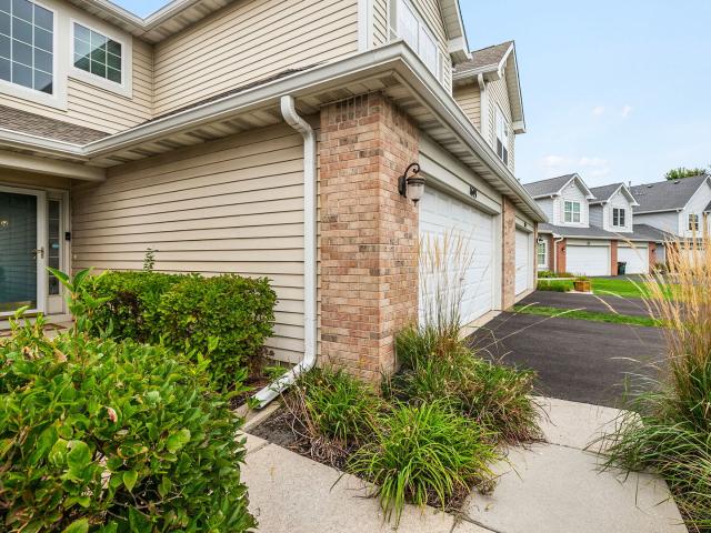 Townhouse for sale in Waukegan, Lake County