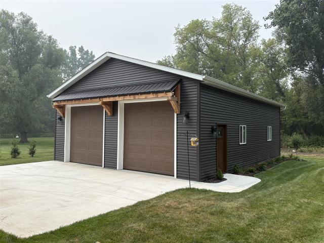 House for sale in Dorr, Dorr Township