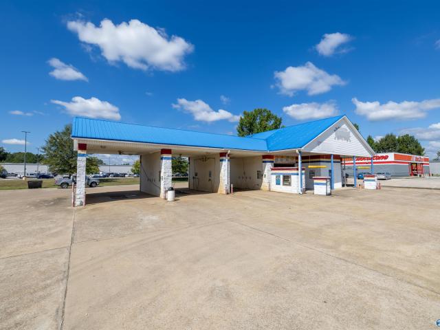 Commercial for sale in Hamilton, Marion County