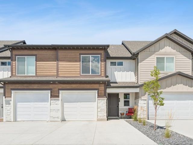 Townhouse for sale in Syracuse, Utah
