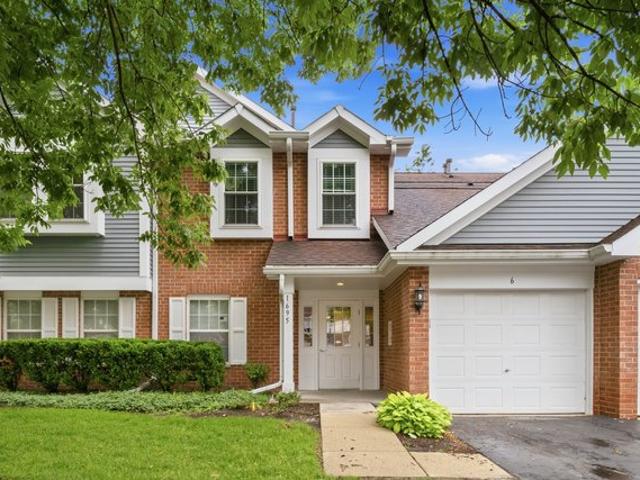Condo for sale in Medinah, Illinois