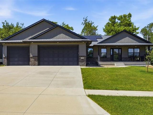 House for sale in Linn, Iowa