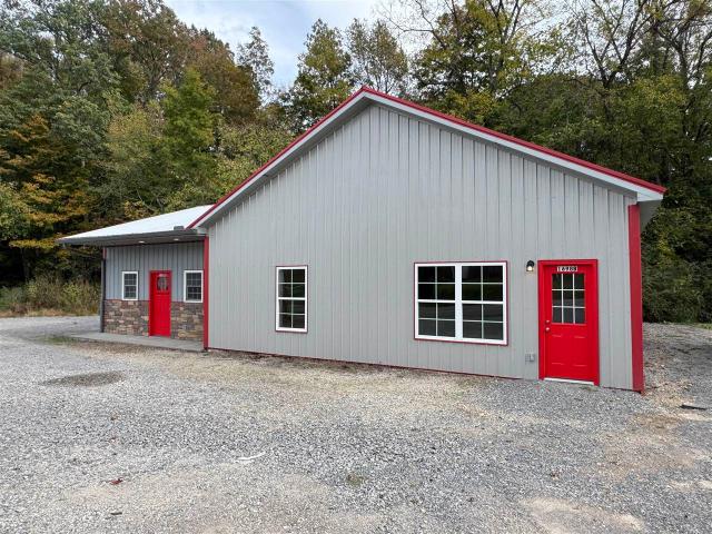 House for sale in Adolphus, Kentucky