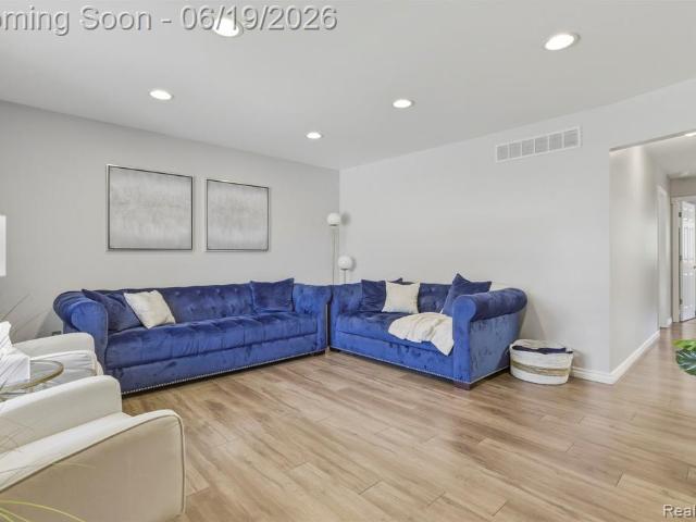 Condo for sale in Clinton Township, Michigan