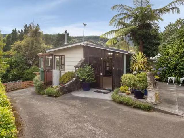 House for sale in Pauatahanui, Wellington