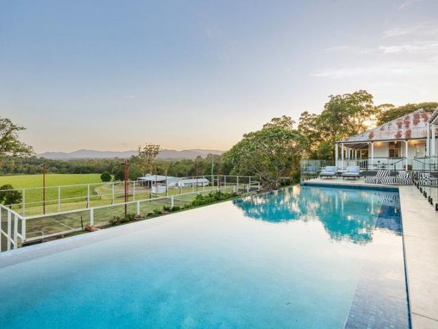 Cottage for sale in Toombul, Queensland