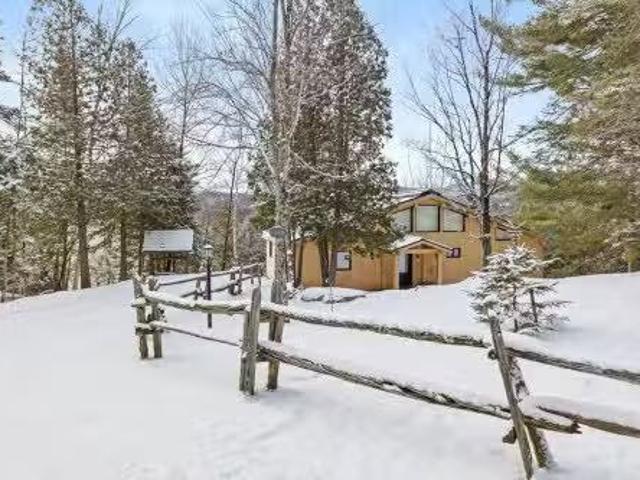 House for rent in Laurentides, Quebec