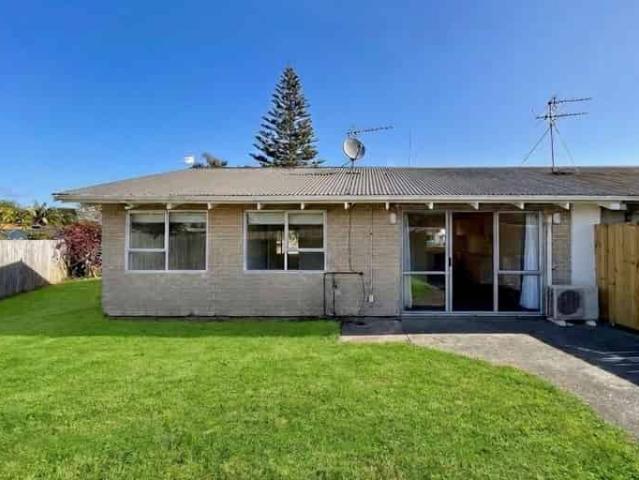 House for rent in Owhata, Oroua County