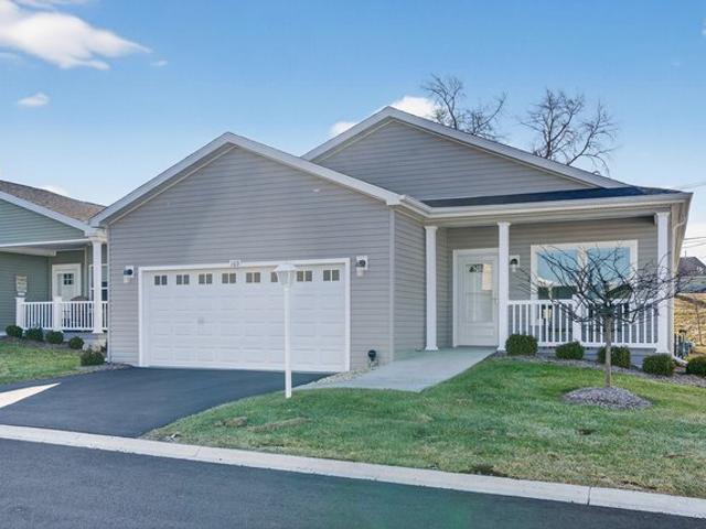 House for sale in Grayslake, Illinois