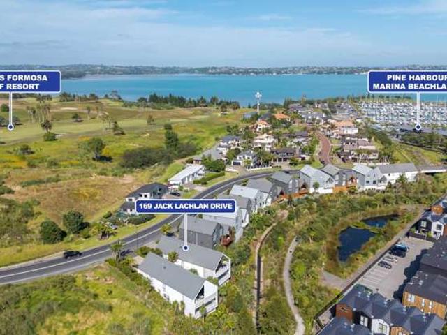 House for sale in Beachlands