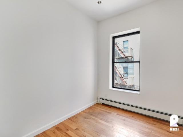 Condo for rent in Arverne, New York