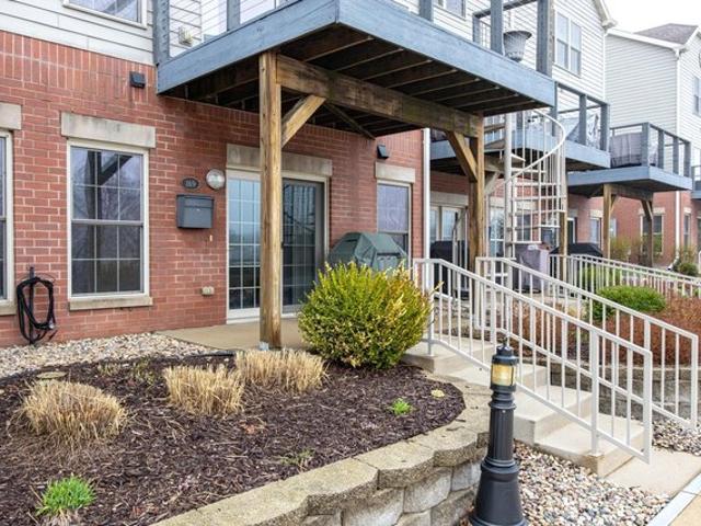 Condo for sale in Menasha, Wisconsin