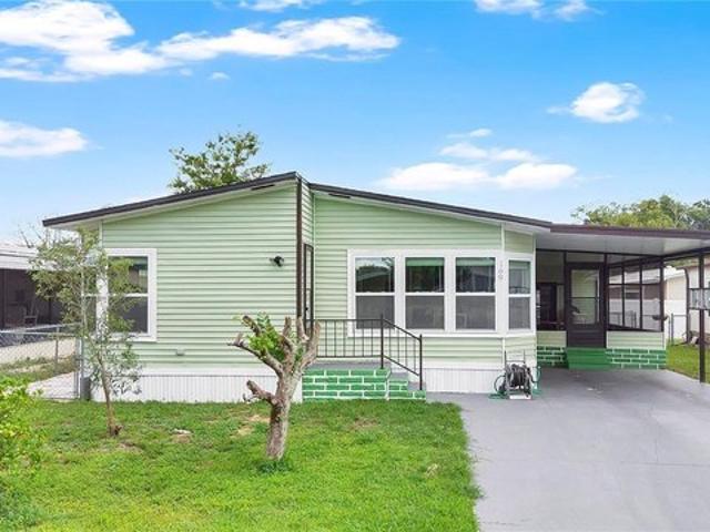 House for sale in Debary, Florida