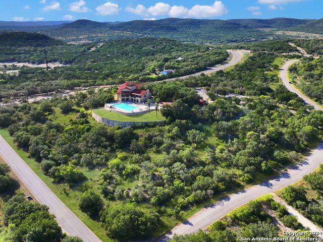 Commercial for sale in Mico