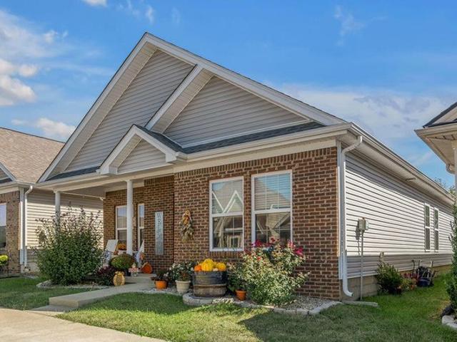 House for sale in Versailles, Woodford County