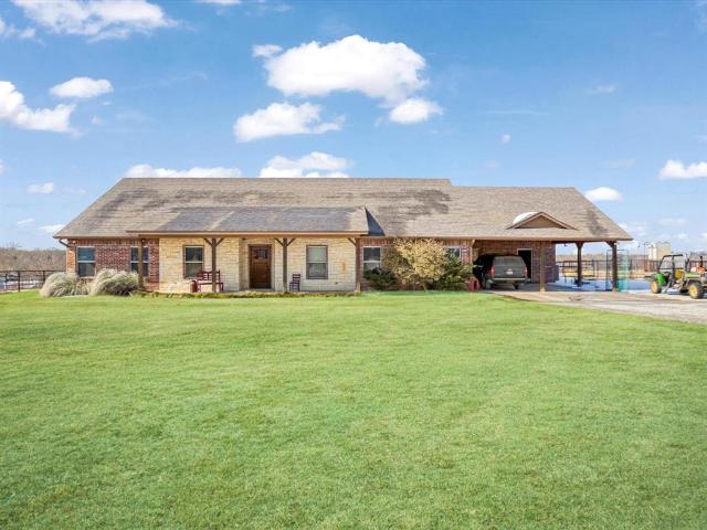 House for sale in Bells, Texas