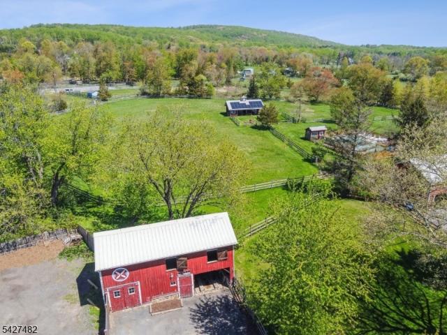 House for sale in Neshanic Station, New Jersey