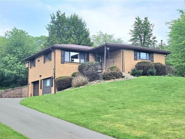 House for sale in Zelienople, Pennsylvania