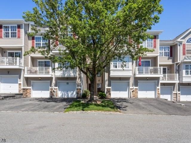Condo for sale in Passaic, New Jersey