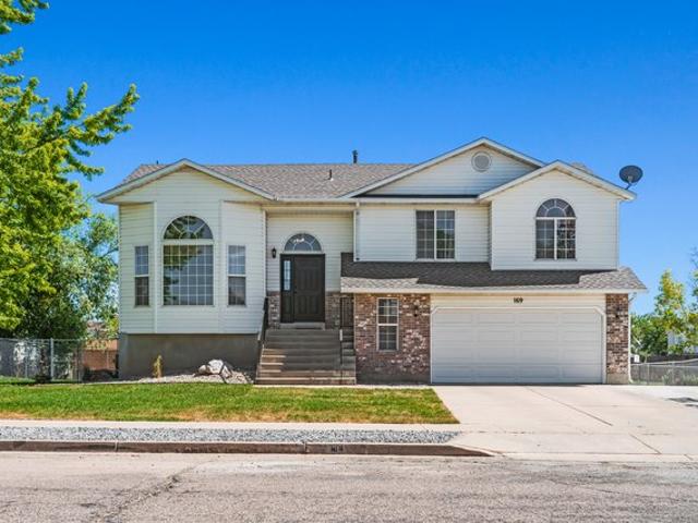 House for sale in Clearfield, Utah