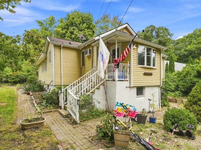House for sale in Putnam Valley, New York