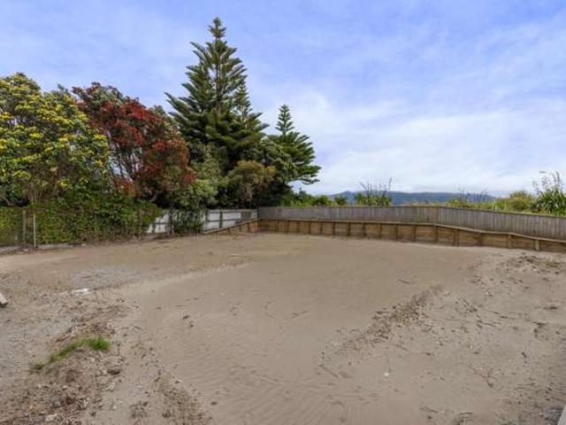 Land for sale in Paraparaumu, Wellington
