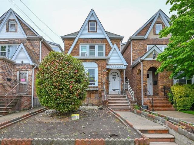 House for sale in Whitestone, New York