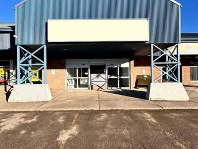 Commercial for rent in Alberta